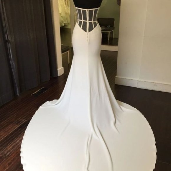 Pronovias Lux Wedding Gown Size 12 NEW Crepe - Picture 6 of 12